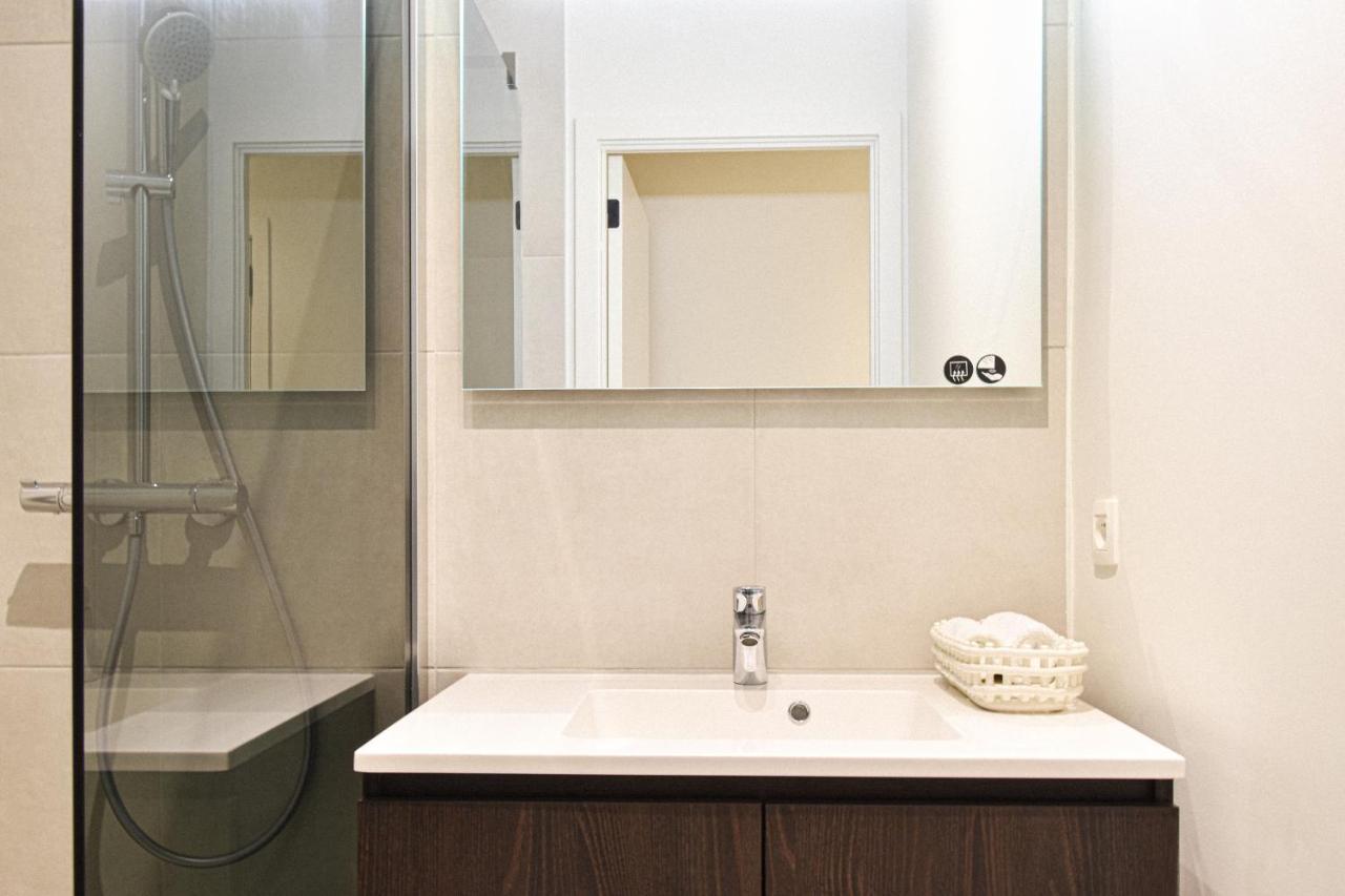Miramar Residences - Luxurious Seaside Apartments บลังเคนเบอร์เก ภายนอก รูปภาพ